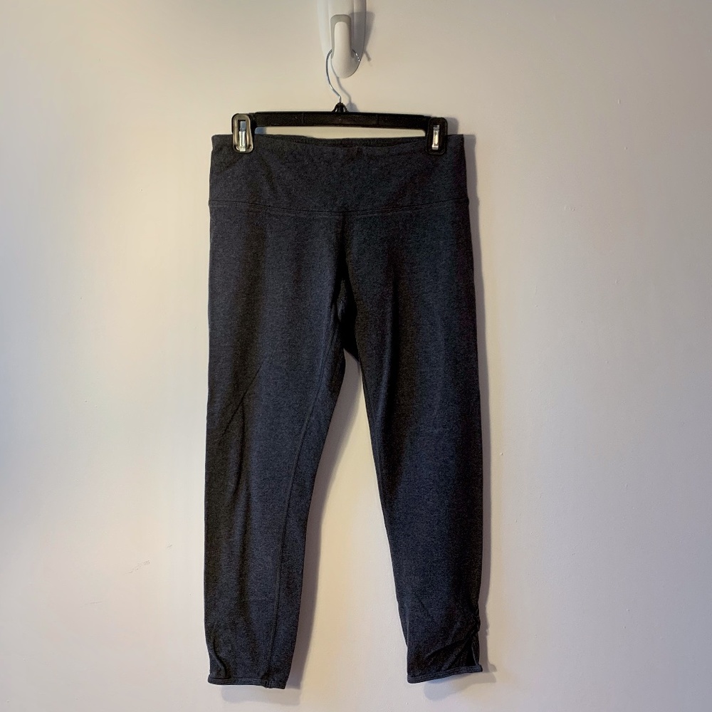 LuluLemon Grey Leggings (6)